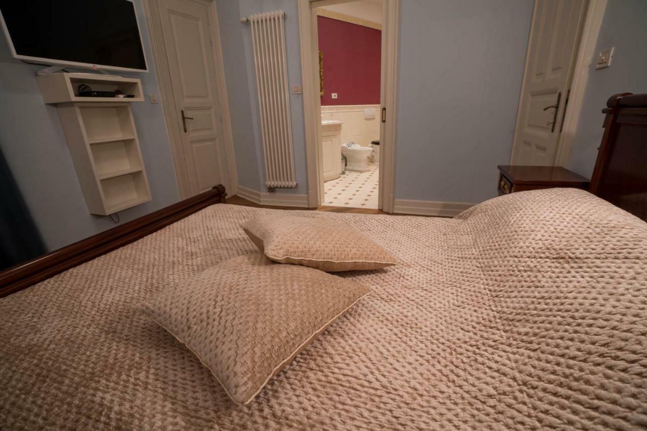 Filip'S Palace Luxurious Apartment リュブリャナ エクステリア 写真