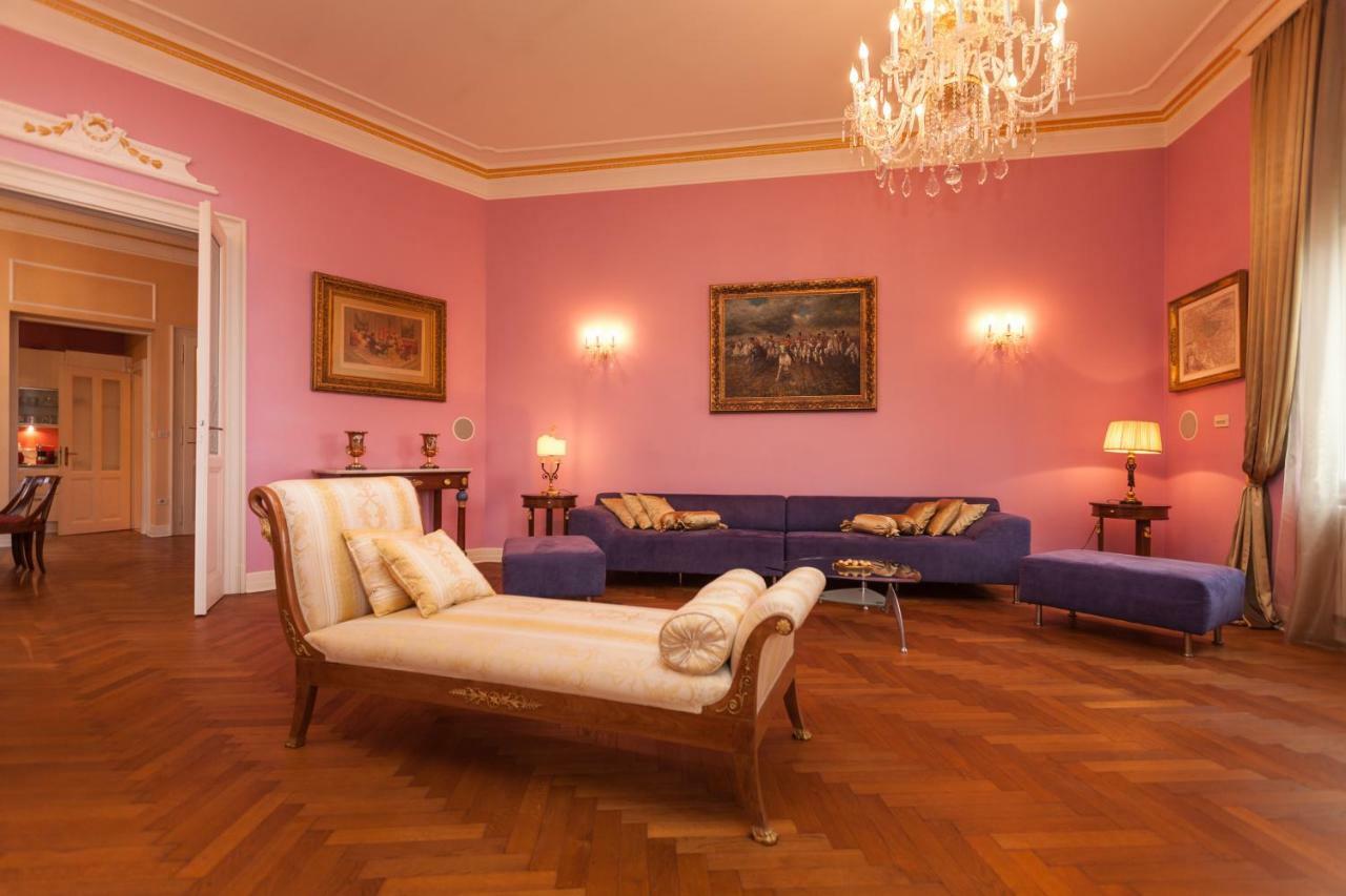Filip'S Palace Luxurious Apartment リュブリャナ エクステリア 写真