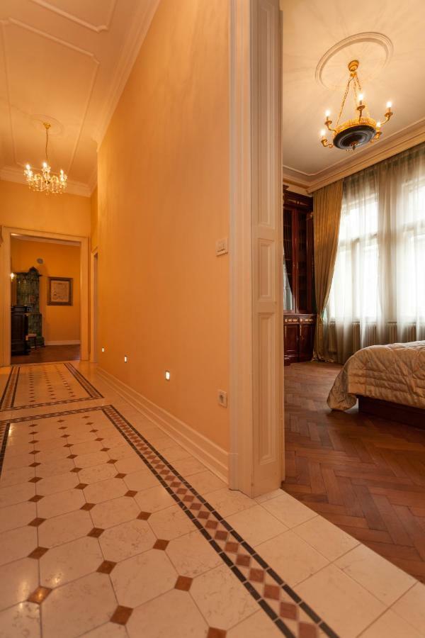 Filip'S Palace Luxurious Apartment リュブリャナ エクステリア 写真