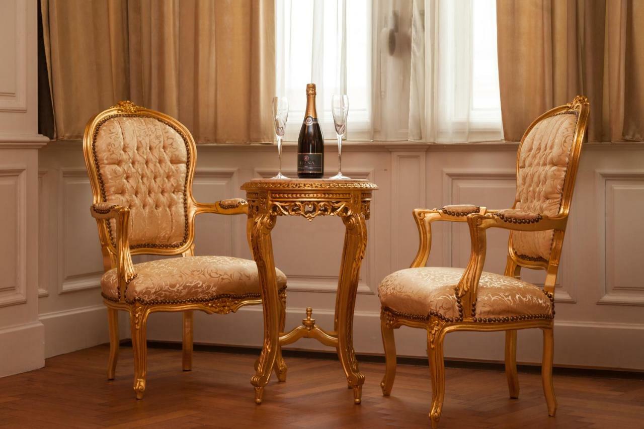 Filip'S Palace Luxurious Apartment リュブリャナ エクステリア 写真