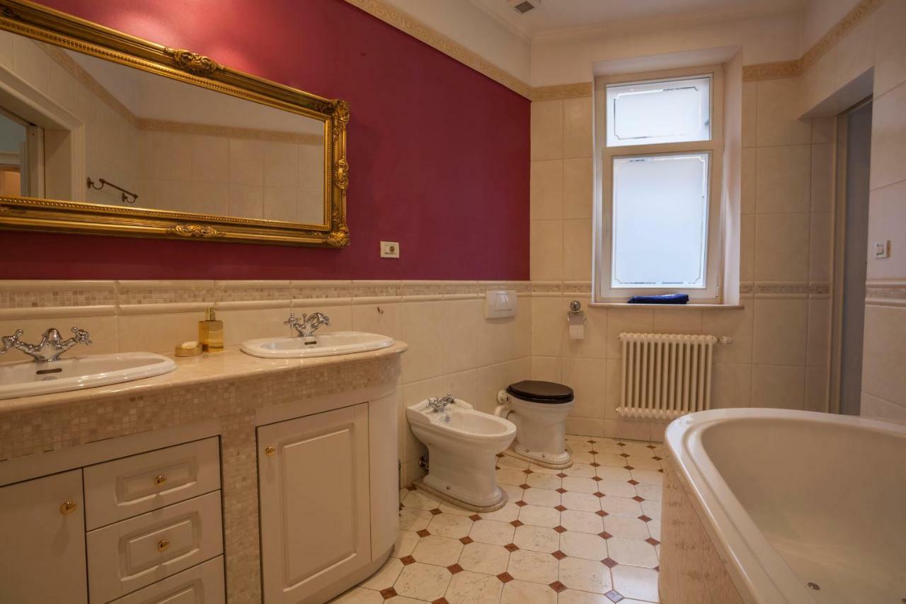 Filip'S Palace Luxurious Apartment リュブリャナ エクステリア 写真